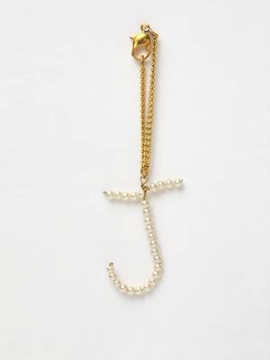 White pearl bracelets 2