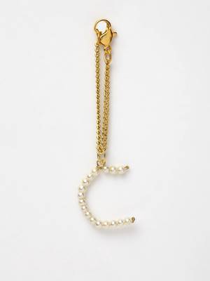 White pearl bracelets 2