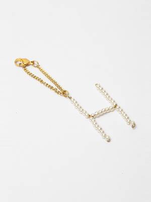 White pearl bracelets 2