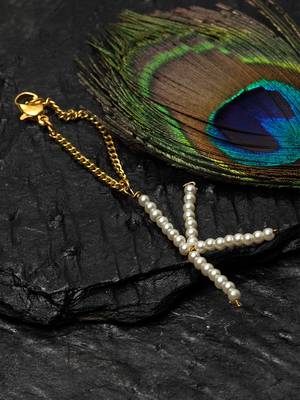 White pearl bracelets 1