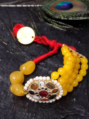 Yellow pearl bracelets 1