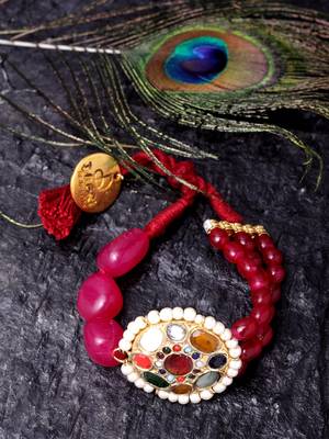 Red pearl bracelets 1