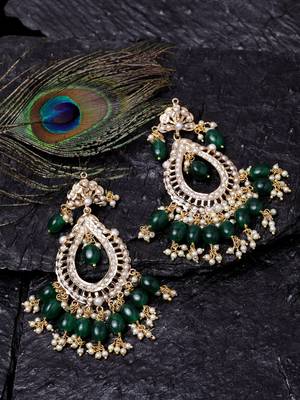 Green pearl earrings 1