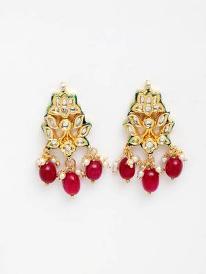 Red pearl earrings 3