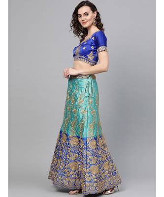 Ombre Semi-stitched Lehenga set with Floral Zari embroidery and Crystal embllishments 3