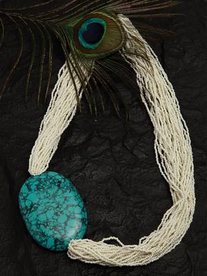 Blue pearl necklaces 1