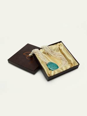 Blue pearl necklaces 4
