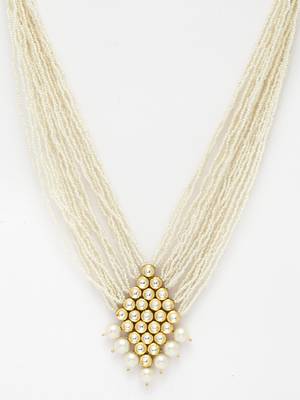 White pearl necklaces 3