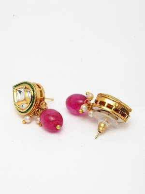 Red pearl earrings 3