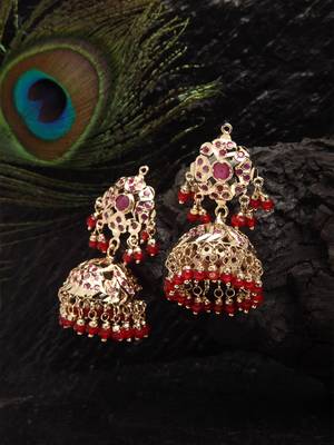 Red pearl earrings 1