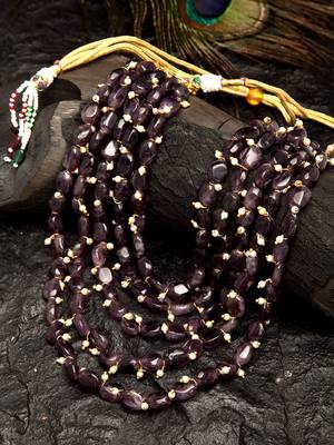 Purple pearl necklaces 1
