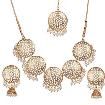 Steorra Jewels Round Golden Traditional Jewellery Choker Set with Earrings For Women 2