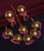 Steorra Jewels Round Golden Traditional Jewellery Choker Set with Earrings For Women