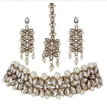 Steorra Jewels Floral Style transparent Gold Crystals Necklace Set with Maang Tikka Earrings for Women 2