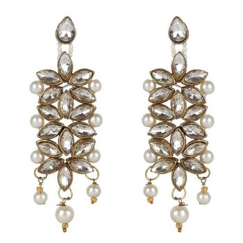 Steorra Jewels Floral Style transparent Gold Crystals Necklace Set with Maang Tikka Earrings for Women 4