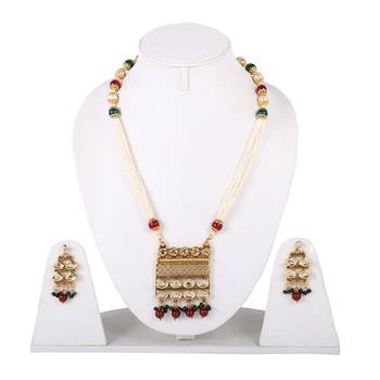 Steorra Jewels Long Kundan Set with White Beads 1