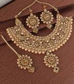 Steorra Jewels Crystals Pearls Necklace Set with Maangtikka  Earrings For Women