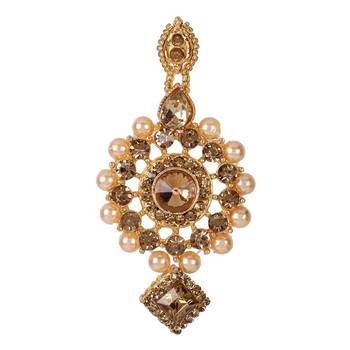 Steorra Jewels Crystals Pearls Necklace Set with Maangtikka  Earrings For Women 4