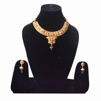 Steorra jewels Golden Red Green Small Floral Choker Necklace for Women 1