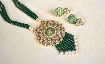Steorra jewels Flawless Green Multistrand Kundan Pendant Necklace Set for Women 3