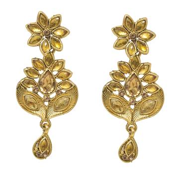 Steorra Jewes Traditional Indian Golden Choker Necklace set for girls and women 4