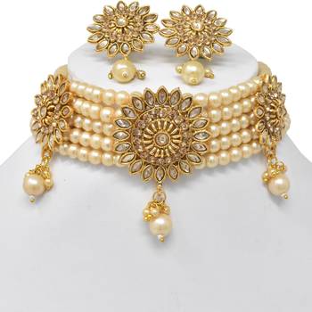 Steorra jewels tradional white Beads golden kundan choker necklace set with matching earring for girls and women 1