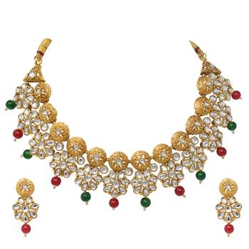 Steorra Jewels Traditional indian wedding style golden kundan red green beads choker necklace set for women and girls 3