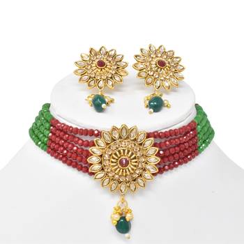 Steorra Jewels wedding style red green beads kundan stylish choker necklace set with matching earring for women 1
