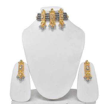 Traditional Gold Tone Kundan Grey Beads Partywear Choker Necklace with matching earring 1
