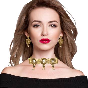 Steorra Jewels Traditional Heavy Kundan Golden Pearl Choker Necklace with matching earring for women and girls 2