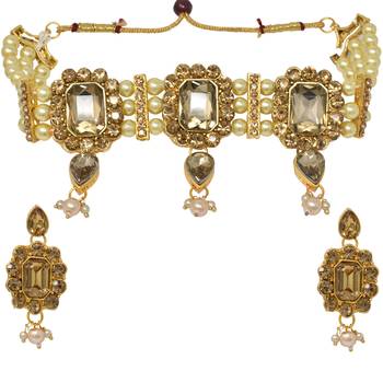 Steorra Jewels Traditional Heavy Kundan Golden Pearl Choker Necklace with matching earring for women and girls 3