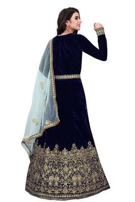 Latest heavy embroidered Semi-Stitched Silk And velvet Designer Lehenga Choli With Dupatta 2