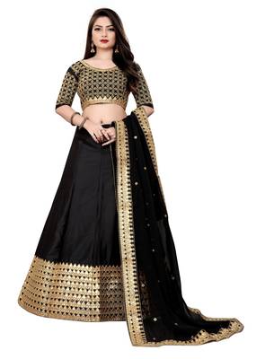 Latest heavy embroidered Semi-Stitched Silk And velvet Designer Lehenga Choli With Dupatta 1