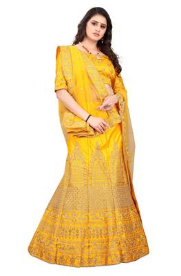 Latest heavy embroidered Semi-Stitched Silk And velvet Designer Lehenga Choli With Dupatta 4