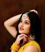 Designer Kundan Stone Bridal Dangler Pearl Stone Earrings Studs With Matching Maang Tikka