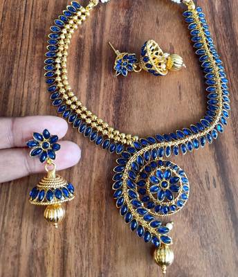 Blue agate necklaces 1