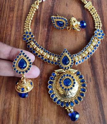 Blue agate necklaces 1