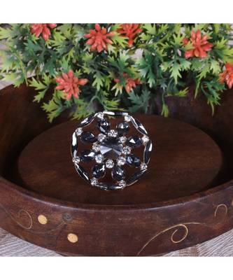 Steorra Jewels Traditional Ethnic Bollywood Style Black Cocktail Finger Adjustable Ring 4