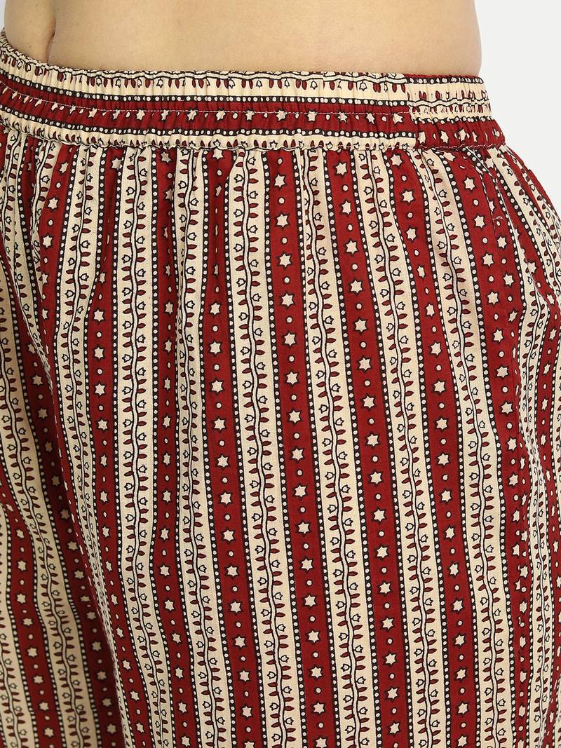 Beige Printed cotton quarter sleeves Kurta set