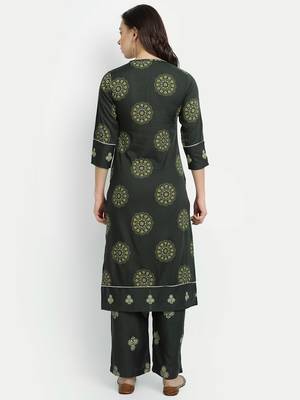 Olive Green Printed Kurta Set 2