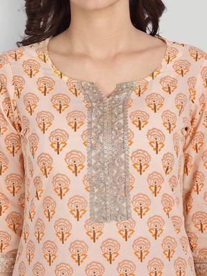 Mustard Casual Solid Floral Printed Kurta With Pants 5