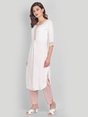 Casual White Solid Kurta With Printed Pants 4