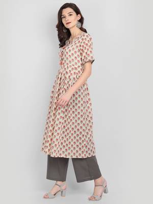Casual Off White Printed Kurta With Solid Grey Palazzo Pants 4