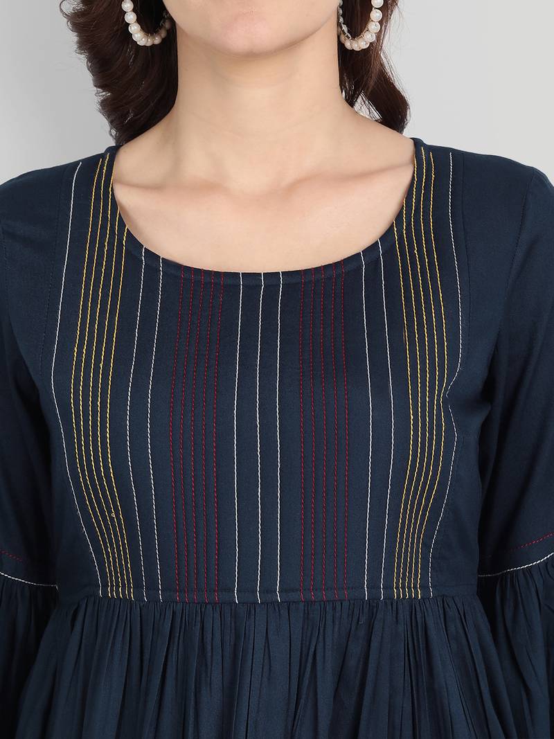 Casual Rayon Navy Blue Solid Top (Navy Blue )