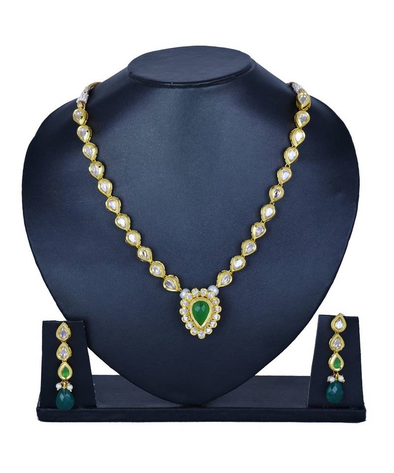 White kundan Yellow Gold  Necklace  Pair of Earrings