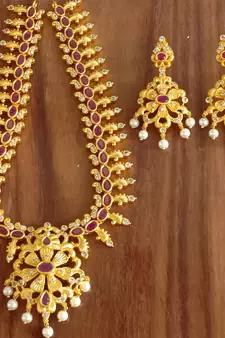 Red agate necklaces