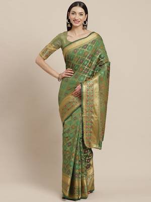 Green woven banarasi silk saree with blouse 1