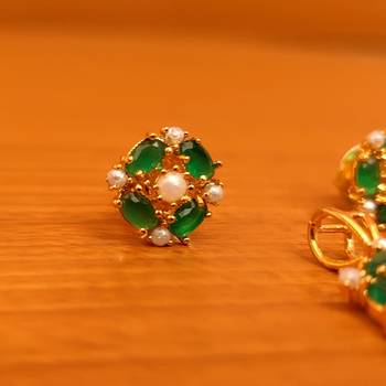 Green pendants 1