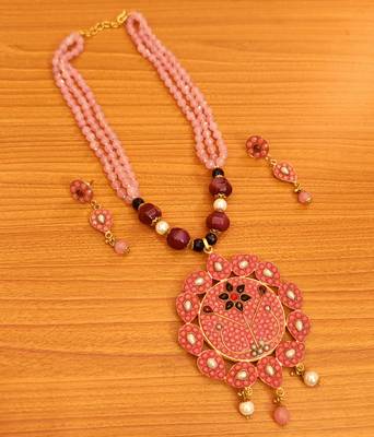 Pink necklace-sets 1