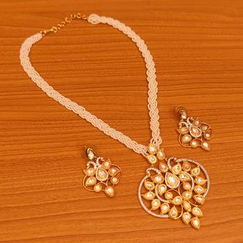 White necklace-sets 1